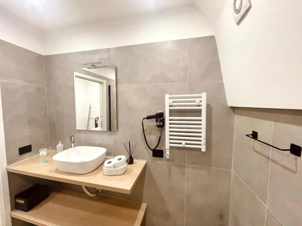Apartment Dante Alighieri Suite Naples Italy